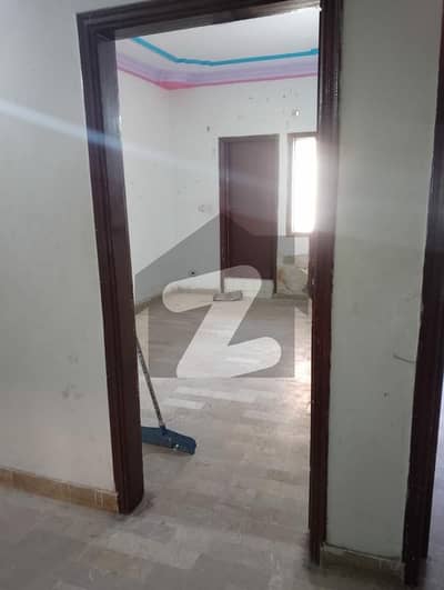 ڈی ایچ اے فیز 2 ایکسٹینشن ڈی ایچ اے ڈیفینس,کراچی میں 2 کمروں کا 4 مرلہ فلیٹ 1.1 کروڑ میں برائے فروخت۔