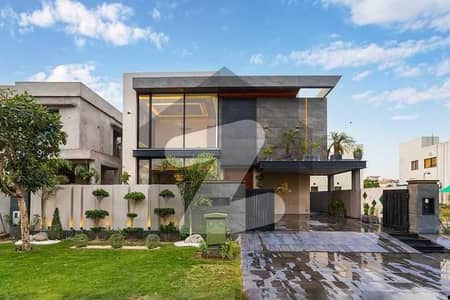 PHASE 7 1-KANAL BRAND NEW FULL BASEMENT BUNGALOW WITH 6 BEDROOMS IS AVAILABLE FOR SALE.