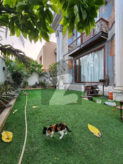 ULTRA-MODERN OWNER-BUILT MANSION | VERSACE MASTER SUITE | DHA PHASE 5