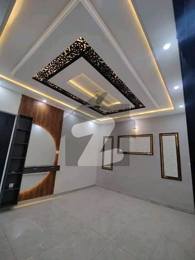 آئی ۔ 11 اسلام آباد میں 5 کمروں کا 7 مرلہ بالائی پورشن 1.1 لاکھ میں کرایہ پر دستیاب ہے۔