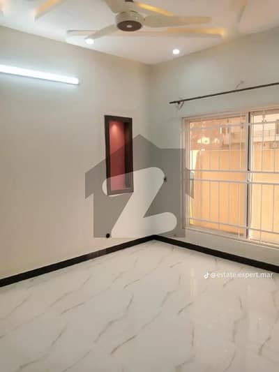 ڈی ۔ 12/1 ڈی ۔ 12,اسلام آباد میں 3 کمروں کا 4 مرلہ مکان 1.5 لاکھ میں کرایہ پر دستیاب ہے۔