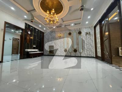 بحریہ ٹاؤن جاسمین بلاک بحریہ ٹاؤن سیکٹر سی,بحریہ ٹاؤن,لاہور میں 5 کمروں کا 10 مرلہ مکان 1.25 لاکھ میں کرایہ پر دستیاب ہے۔