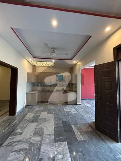ڈی ۔ 12 اسلام آباد میں 4 کمروں کا 5 مرلہ مکان 1.7 لاکھ میں کرایہ پر دستیاب ہے۔