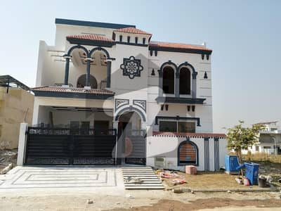 10 Marla House In Gulberg Residencia - Block A Is Available For sale 10 Marla House In Gulberg Residencia - Block A Is Available For sale