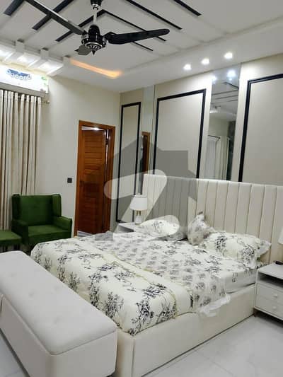 بحریہ ٹاؤن جاسمین بلاک بحریہ ٹاؤن سیکٹر سی,بحریہ ٹاؤن,لاہور میں 5 کمروں کا 10 مرلہ مکان 1.0 لاکھ میں کرایہ پر دستیاب ہے۔