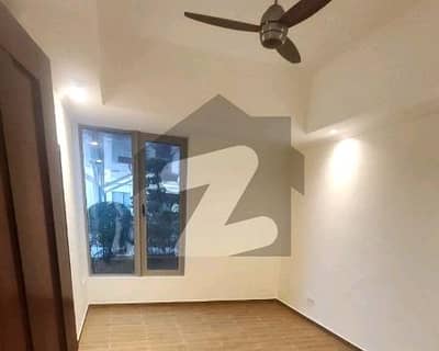 Flat In Sukh Chayn Residence Sized 1850 Square Feet Is Available Flat In Sukh Chayn Residence Sized 1850 Square Feet Is Available