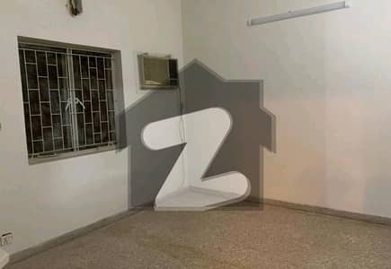 12 Marla Upper Portion Situated In I-8 For Rent