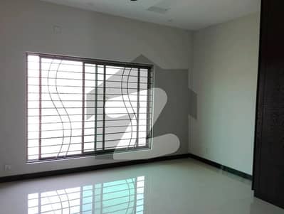 600 Square Yards House In Stunning I-8 Is Available For sale