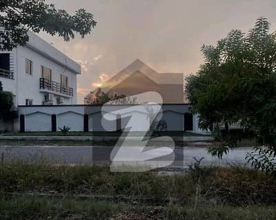 ڈی ایچ اے ڈیفینس فیز 1 ڈی ایچ اے ڈیفینس,اسلام آباد میں 1 کنال رہائشی پلاٹ 3.1 کروڑ میں برائے فروخت۔