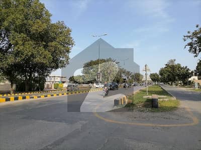 Plot no 974, Block B - Phase 5 DHA For Sale