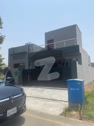 LUXURIOUS LIVING 8 MARLA SINGLE STOREY HOUSE FOR SALE