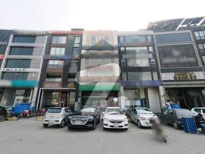 ڈی ایچ اے فیز 5 - ڈبل سی اے بلاک فیز 5,ڈیفنس (ڈی ایچ اے),لاہور میں 8 مرلہ عمارت 46.0 کروڑ میں برائے فروخت۔