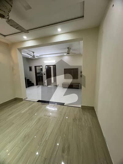 5 mrla like brand new house for sale behria town