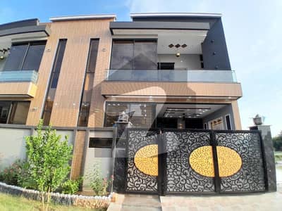 A Great Choice For A Prime Location 5 Marla House Available In Park View City - Jade Extension Block