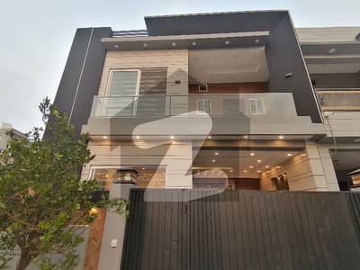 Prime Location 5 Marla House For Sale In Park View City - Platinum Block Lahore