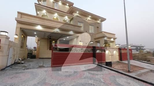 1 Kanal House For sale Available In Park Enclave