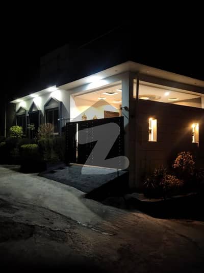 Corner 6 Marla Luxury House For Sale