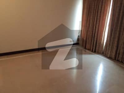 ڈی ایچ اے فیز 3 ڈیفنس (ڈی ایچ اے),لاہور میں 4 کمروں کا 7 مرلہ مکان 3.98 کروڑ میں برائے فروخت۔