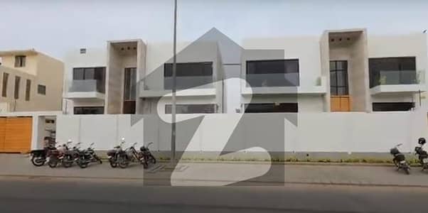 House Sized 1000 Square Yards In DHA Phase 8