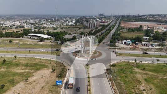 10 Marla CORNER PLOT AVAILABLE IN Sector F