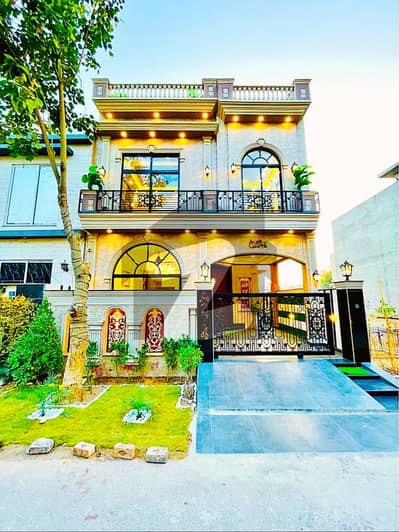 5 MARLA MODERN HOUSE FOR SALE IN DHA 9 TOWN. 5 MARLA MODERN HOUSE FOR SALE IN DHA 9 TOWN.