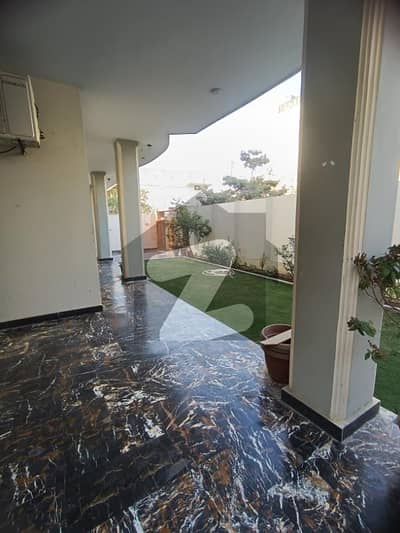 PRIME SILENT COMMERCIAL INDEPENDENT BUNGALOW DOUBLE STORY 10*-ROOM FOR RENT GULSHAN-E-IQBAL BLOCK 4 | MAIN 60 FT ROAD