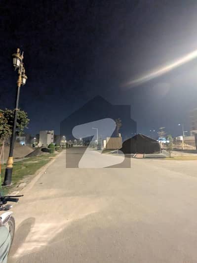 1 KANAL RESIDENTIAL PLOT FOR SALE IN PUNJAB SOCIETY PHASE 2 COLLEGE ROAD LAHORE BIJLI PANI GASS AVAILABLE