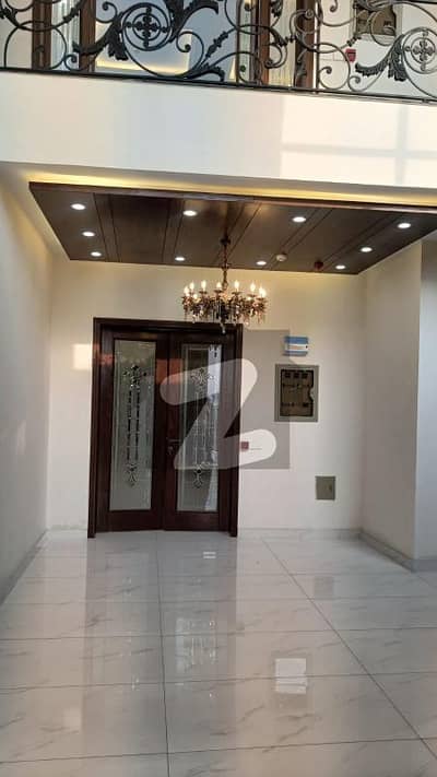 ڈی ایچ اے فیز 7 ڈیفنس (ڈی ایچ اے),لاہور میں 3 کمروں کا 1 کنال بالائی پورشن 1.5 لاکھ میں کرایہ پر دستیاب ہے۔