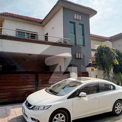 5 Bed Room House Available For Sale In Askari 11 Lahore