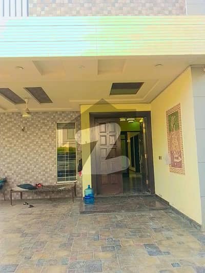 1 kanal beautiful house available for Rent in the hot location of DHA Lahore phase