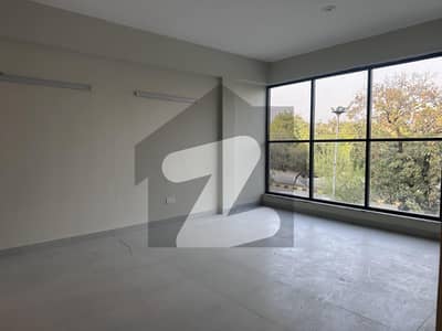 جی ۔ 8 مرکز جی ۔ 8,اسلام آباد میں 3 کمروں کا 6 مرلہ فلیٹ 4.0 لاکھ میں کرایہ پر دستیاب ہے۔