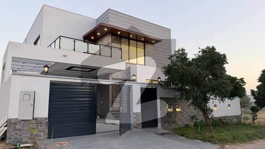 بحریہ ٹاؤن - پریسنٹ 4 بحریہ ٹاؤن کراچی,کراچی میں 6 کمروں کا 1 کنال مکان 1.25 لاکھ میں کرایہ پر دستیاب ہے۔