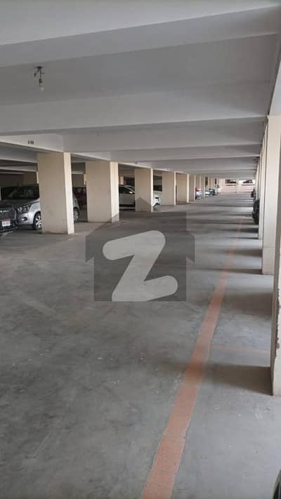 Alpine Plaza 3 Beds 1800 sft westopen