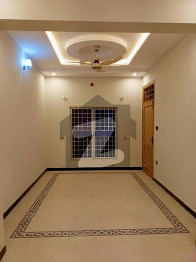 ایچ ۔ 13 اسلام آباد میں 4 کمروں کا 5 مرلہ مکان 1.1 لاکھ میں کرایہ پر دستیاب ہے۔