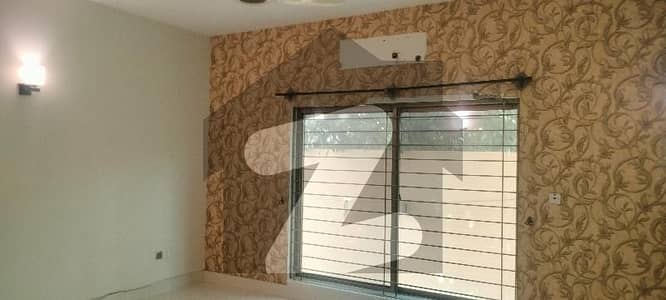 1 Kanal Luxury House for Rent | Prime Location Bahria Town