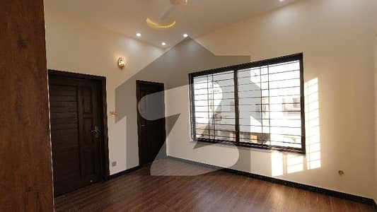 House Of 1500 Square Feet In G-9/4 For Sale