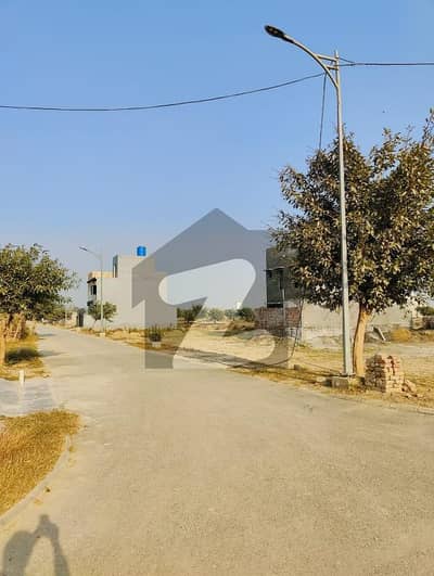 05 Marla Less Deep Plot BB Block Near Park All Dues Paid Good Location Low Budget Plot Phase 3