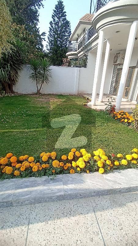 F-10/4 House For Sale F-10/4 House For Sale