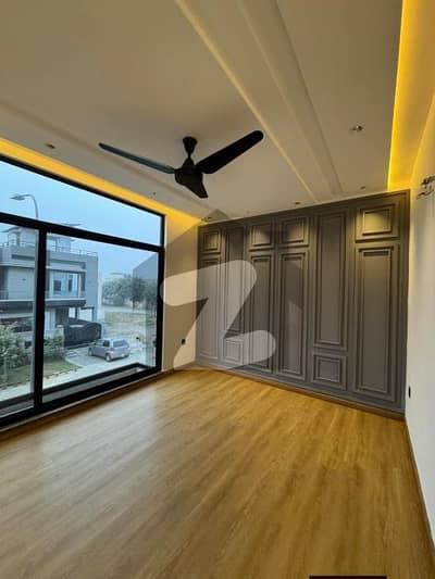 ڈی ایچ اے فیز 5 - سیکٹر بی ڈی ایچ اے ڈیفینس فیز 5,ڈی ایچ اے ڈیفینس,اسلام آباد میں 3 کمروں کا 1 کنال بالائی پورشن 90.0 ہزار میں کرایہ پر دستیاب ہے۔