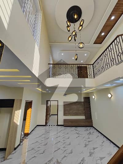 جناح گارڈنز ایف ای سی ایچ ایس,اسلام آباد میں 5 کمروں کا 11 مرلہ مکان 4.7 کروڑ میں برائے فروخت۔