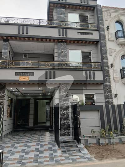 05-Marla Brand New House For Sale Super Prime Location