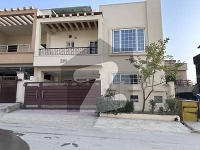 بحریہ ٹاؤن فیز 8 ۔ سفاری ویلی بحریہ ٹاؤن فیز 8,بحریہ ٹاؤن راولپنڈی,راولپنڈی میں 4 کمروں کا 7 مرلہ مکان 2.4 کروڑ میں برائے فروخت۔ بحریہ ٹاؤن فیز 8 ۔ سفاری ویلی بحریہ ٹاؤن فیز 8,بحریہ ٹاؤن راولپنڈی,راولپنڈی میں 4 کمروں کا 7 مرلہ مکان 2.4 کروڑ میں برائے فروخت۔