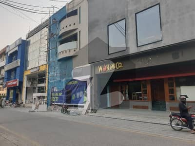 ڈی ایچ اے فیز 3 - بلاک وائے فیز 3,ڈیفنس (ڈی ایچ اے),لاہور میں 4 مرلہ عمارت 8.85 کروڑ میں برائے فروخت۔