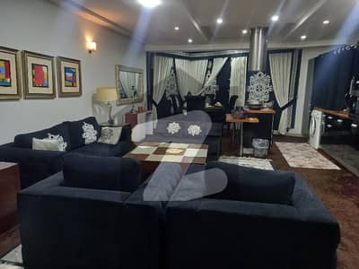 2 Bedrooms Luxury Furnished Apartment For Rent