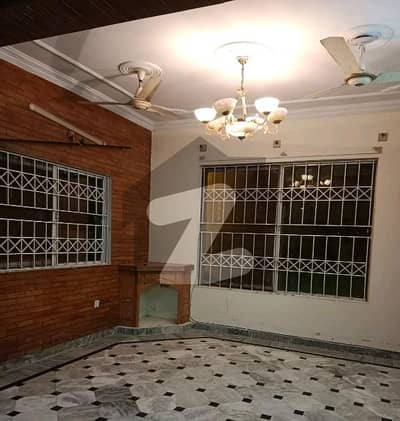 I-10/2 1500 Square Feet House Up For sale