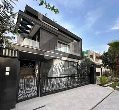 ڈی ایچ اے فیز 6 ڈیفنس (ڈی ایچ اے),لاہور میں 6 کمروں کا 1 کنال مکان 25.5 کروڑ میں برائے فروخت۔