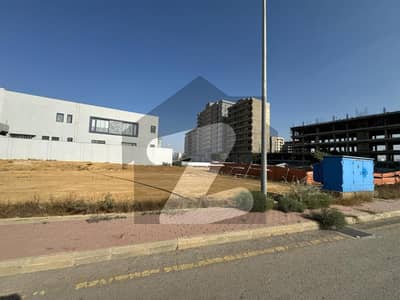 500 Sq Yard Boulevard Category Plot in Precinct-4, Just 3 Mins Drive from Main Gate Entrance Surrounded by Park, Mosque, Sports Complex & Shopping Gallery. Ideal for Residence or Investment. Call Now!