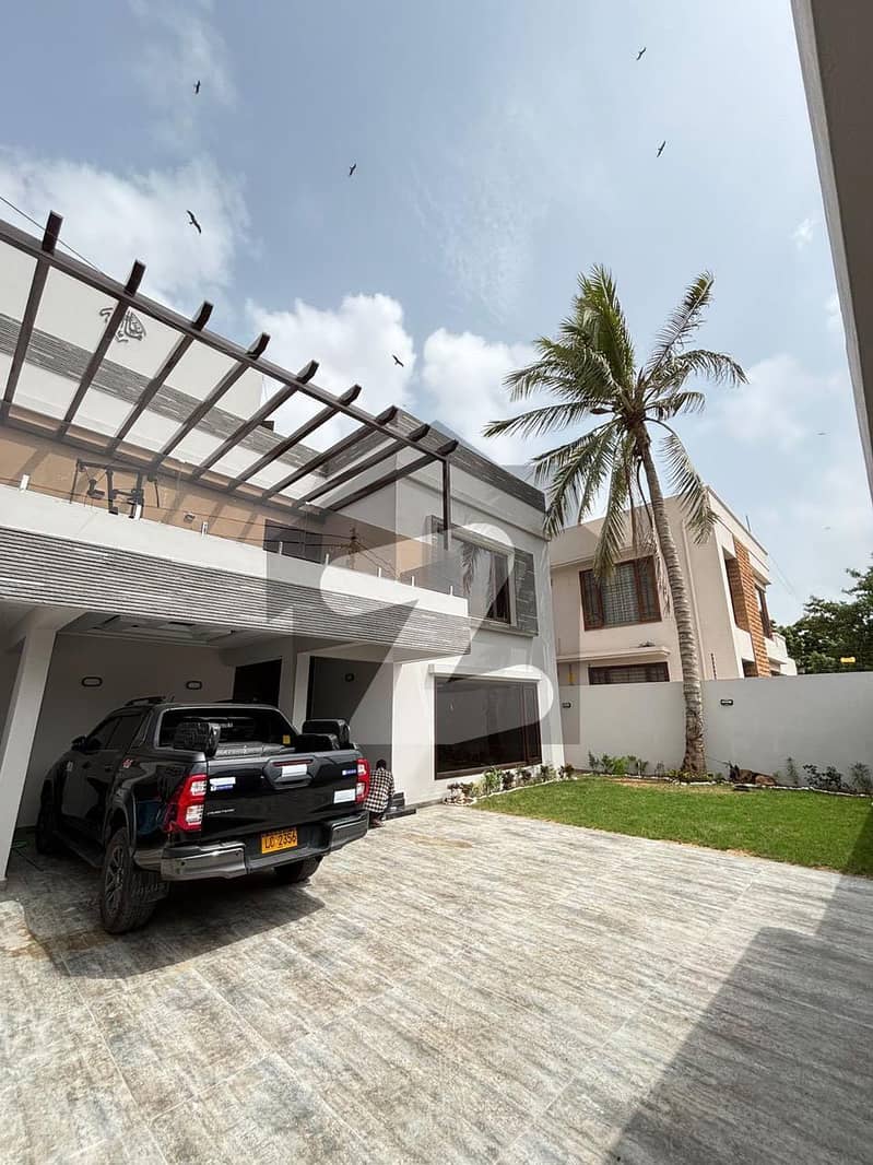 LUXURIOUS 500 YARDS HOUSE FOR SALE LUXURIOUS 500 YARDS HOUSE FOR SALE