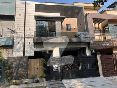 5 Marla beautifull House facing park for sail in pak arb Housing society phase 1 lahore