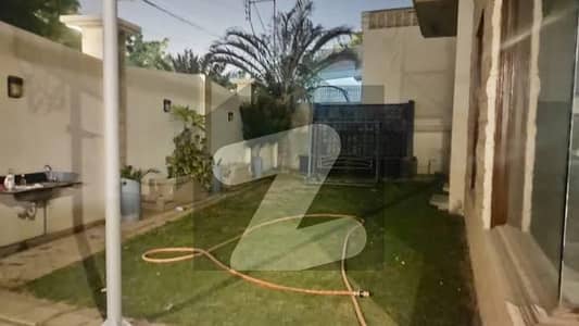 PRIME SILENT COMMERCIAL INDEPENDENT BUNGALOW DOUBLE STORY 10+-ROOM FOR RENT GULSHAN-E-IQBAL BLOCK 13/D | MAIN 60 FT ROAD
